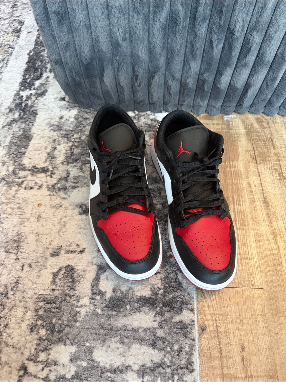 Jordan Low Top Sneakers - Black/Red/White